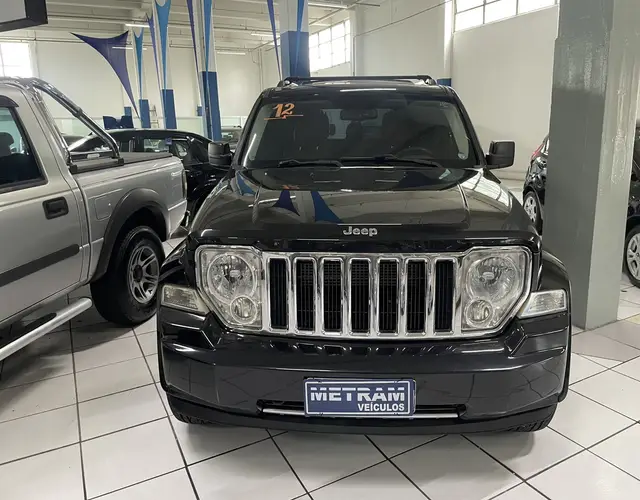 Carro Jeep Cherokee 2012 Limited 3.7 V6 4WD