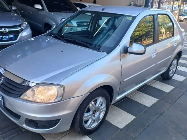 Renault Logan Expression 1.6 8V Hi-Torque (flex)