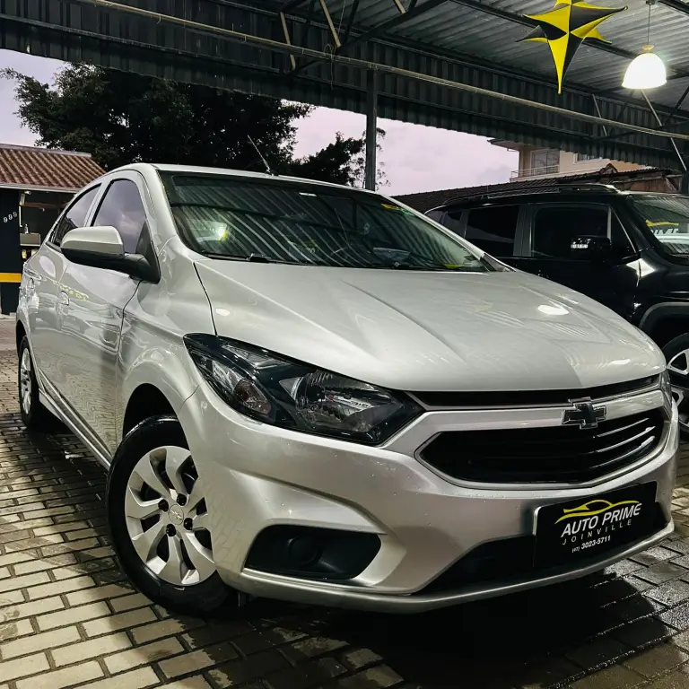Chevrolet Onix 1.0 LT SPE/4