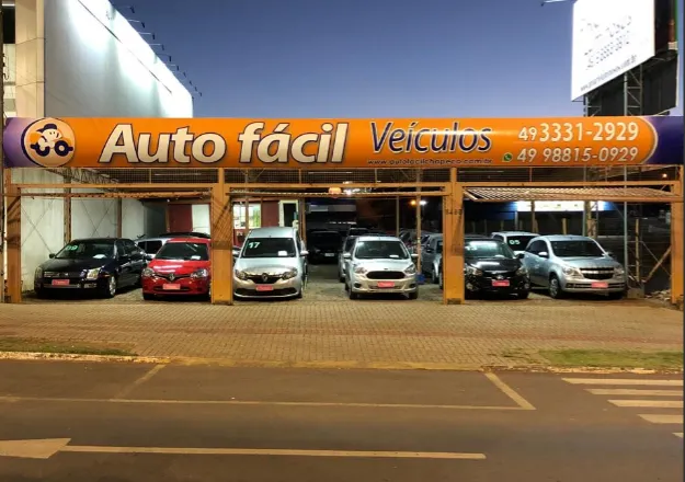 Fachada da loja Veículos à venda em Auto Fácil - Chapecó - SC | Mobiauto