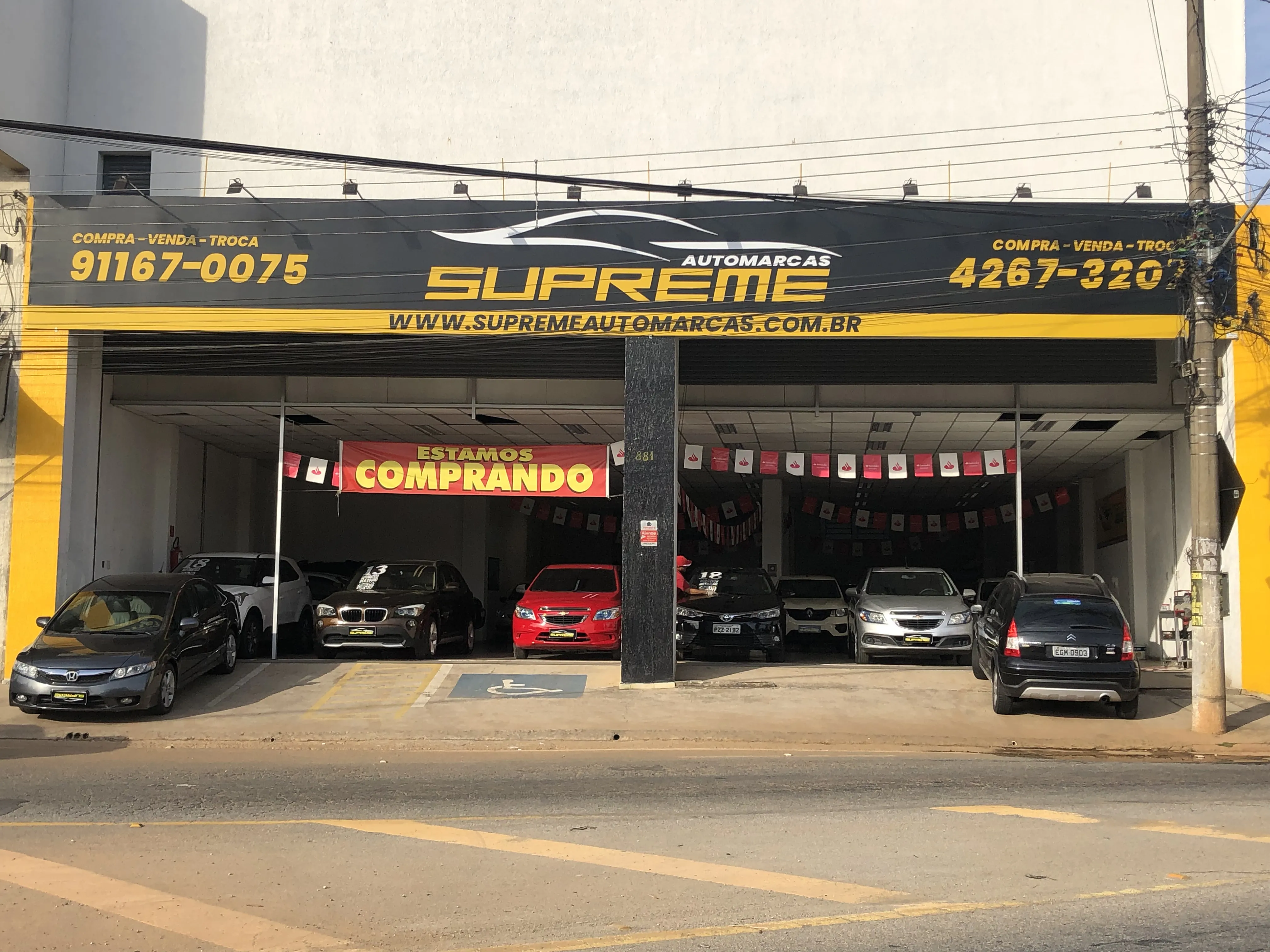 Fachada da loja SUPREME AUTOMARCAS - Franco da Rocha - SP