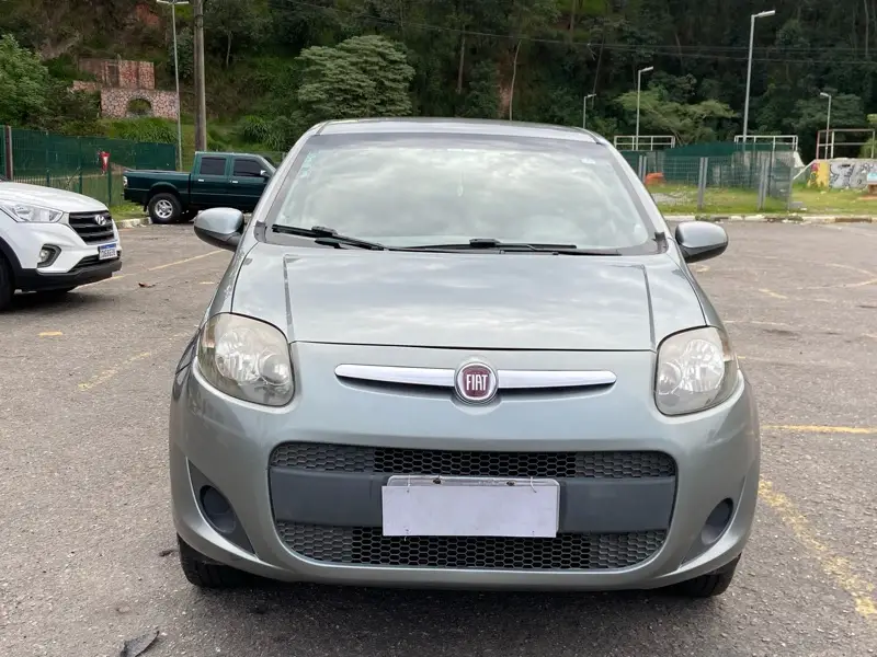 Fiat Palio Attractive 1.0 8V (Flex)