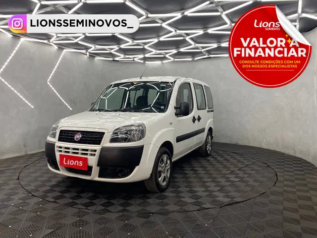 Carro Fiat Doblò 2020 Essence 1.8 16V (Flex)