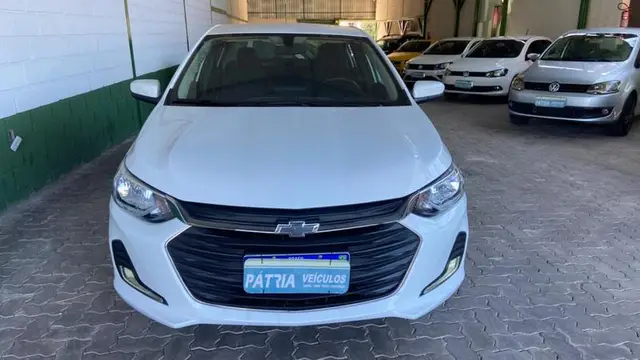 Carro Chevrolet Onix Plus 2023 1.0 LT (Flex)