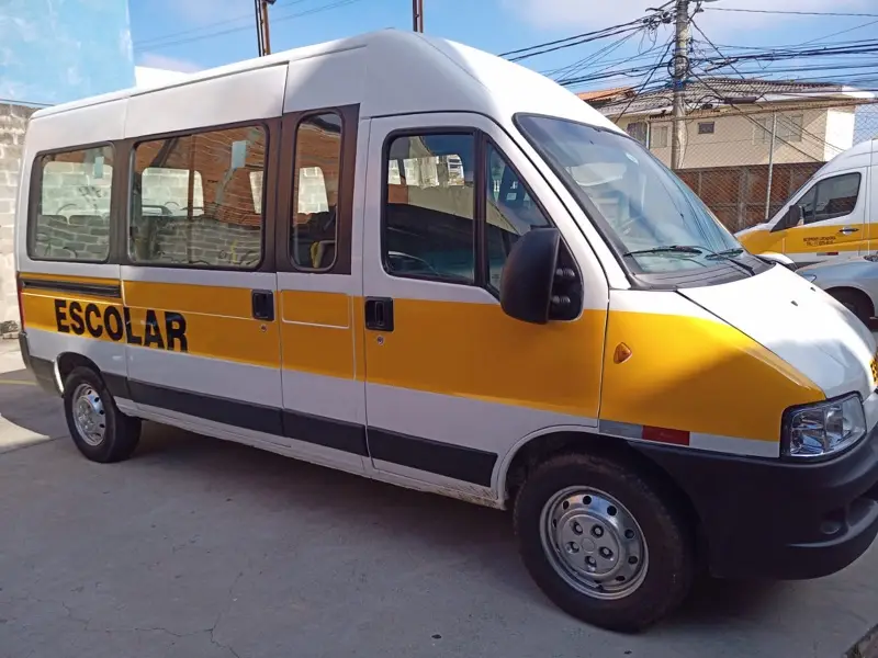 Peugeot 2.3 HDI 350 Escolar 20 Lugares