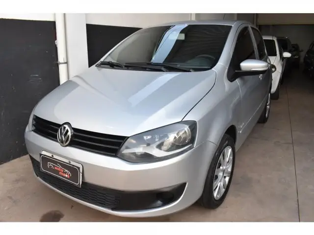 Carro Volkswagen Fox 2014 1.6 VHT (Flex)