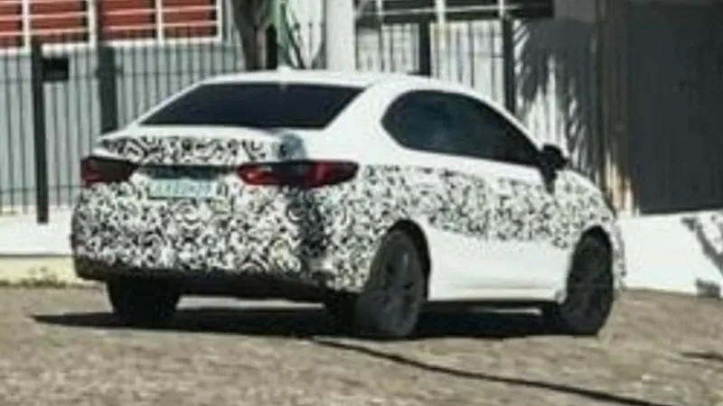 Flagra: Honda City terá novo visual antes de virar híbrido flex