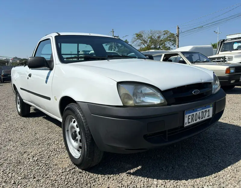 Ford Courier L 1.6 (Flex)