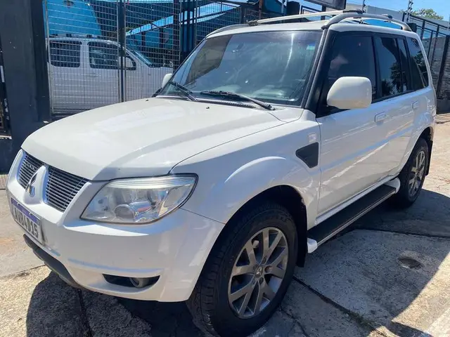 Carro Mitsubishi Pajero TR4 2013 2.0 16V (flex)