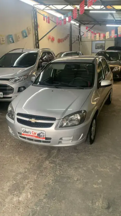 Carro Chevrolet Celta 2013 LS 1.0 (Flex) 4p