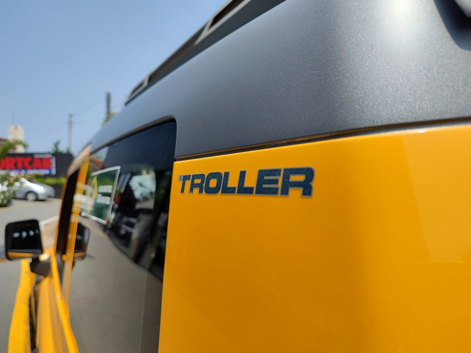 Troller T4