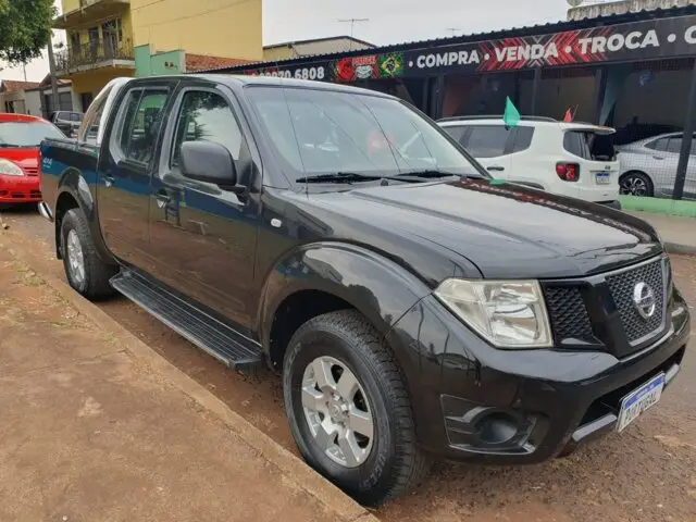 Carro Nissan Frontier 2014 S 2.5 TD CD 4x2