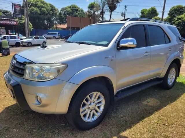 Carro Toyota Hilux SW4 2011 SRV 4x4 3.0 Turbo  (aut)