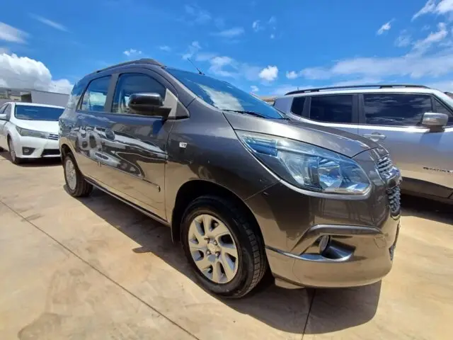 Carro Chevrolet Spin 2014 LTZ 7S 1.8 (Flex) (Aut)