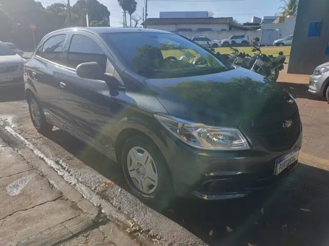 Carro Chevrolet Onix 2018 1.0 Joy SPE/4