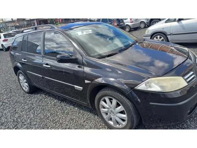 Carro Renault Megane Grand Tour 2012 Mégane Grand Tour Dynamique 1.6 16V (flex)