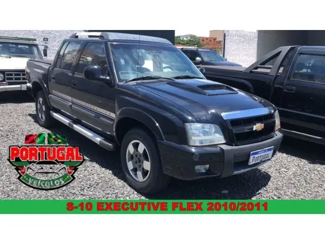 Carro Chevrolet S10 Cabine Dupla 2011 S10 Executive 4x2 2.4 (Flex) (Cab Dupla)
