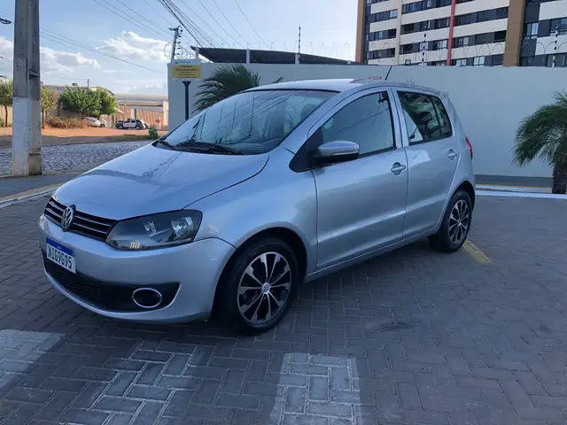 Carro Volkswagen Fox 2011 Prime 1.6 8V (Flex)
