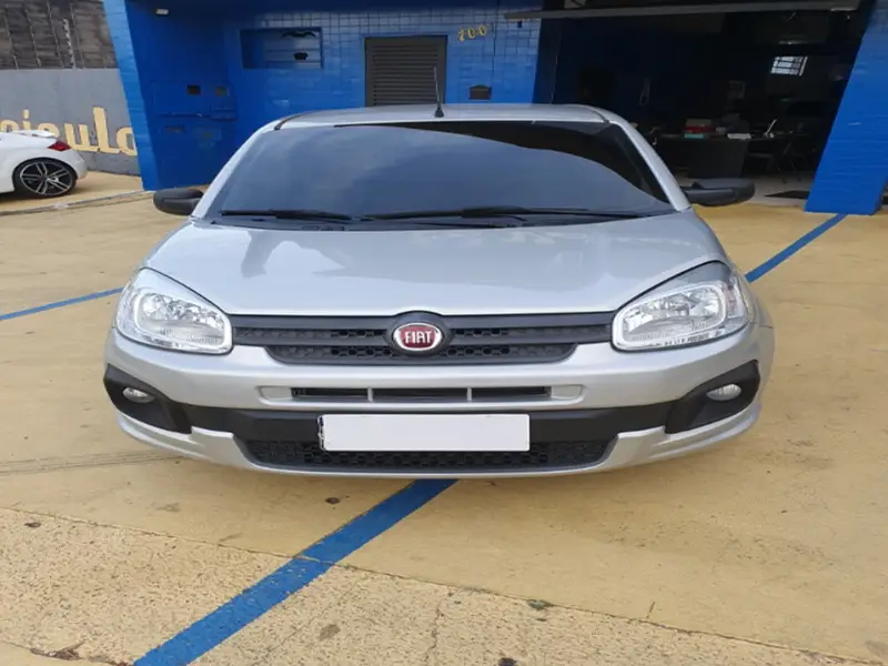Fiat Uno Attractive 1.0 (Flex) 4p