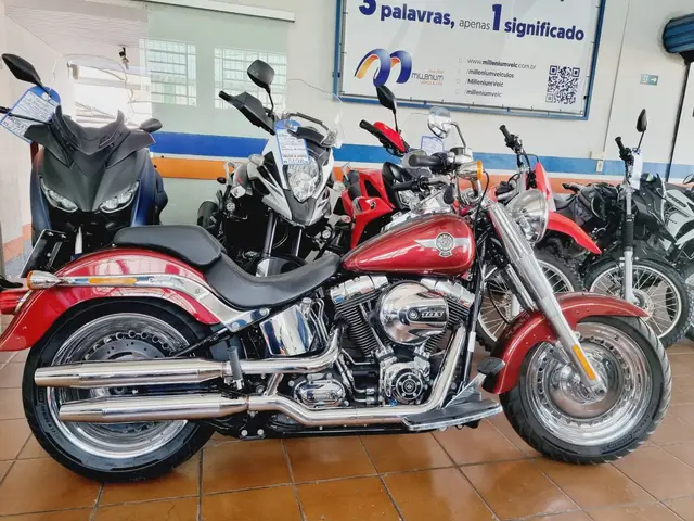 Carro Harley-Davidson Softail 2017 Fat Boy