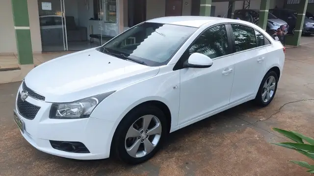 Carro Chevrolet Cruze 2013 LT 1.8 16V Ecotec (Flex)