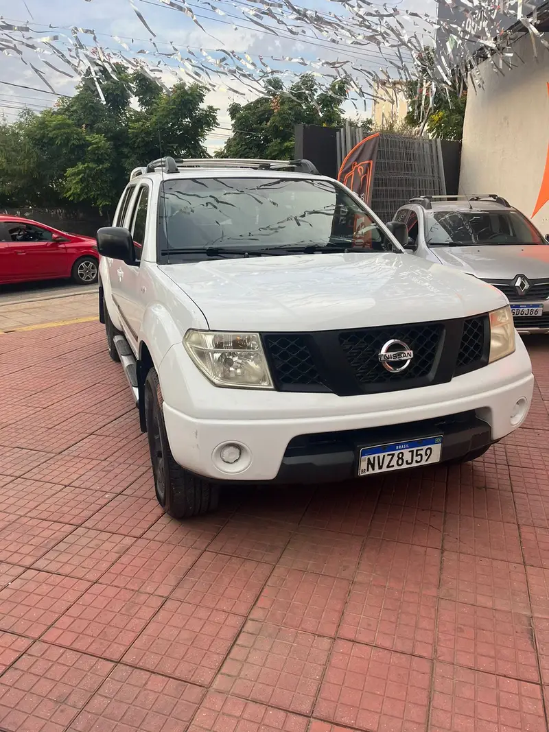 Nissan Frontier XE 4x2 2.5 16V (cab. dupla)
