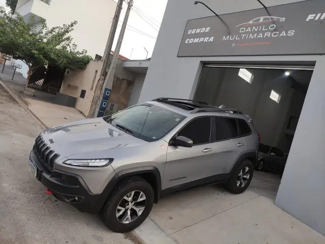 Carro Jeep Cherokee 2015 Trailhawk 3.2 V6