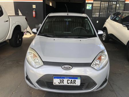 Fiesta Sedan SE 1.6 Rocam (Flex)