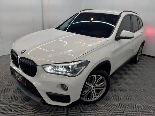 Carro BMW X1 2019 2.0 sDrive20i X-Line