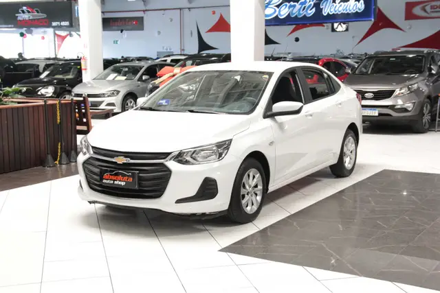Carro Chevrolet Onix Plus 2023 LT 1.0