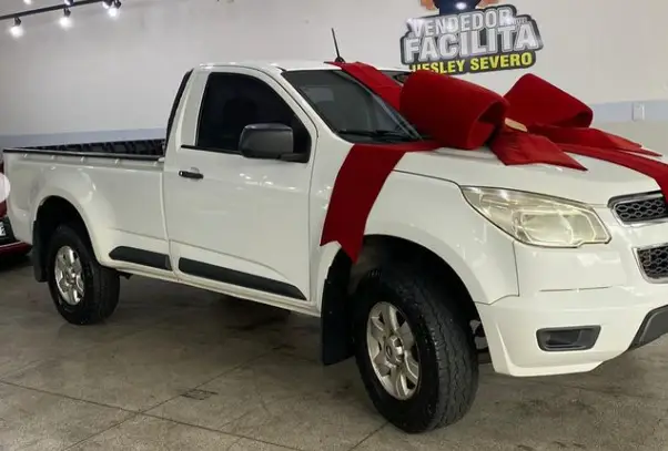 Carro Chevrolet S10 Cabine Simples 2013 S10 LS 2.4 (Flex) (Cab Simples) 4x2
