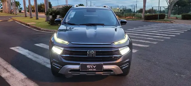 Carro Fiat Toro 2023 Volcano 1.3