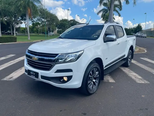Carro Chevrolet S10 Cabine Dupla 2020 S10 2.5 ECOTEC SIDI LTZ 4WD (Cabine Dupla) (Aut)