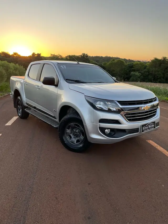 Carro Chevrolet S10 Cabine Simples 2017 S10 2.8 CTDi Cabine Simples LS 4WD