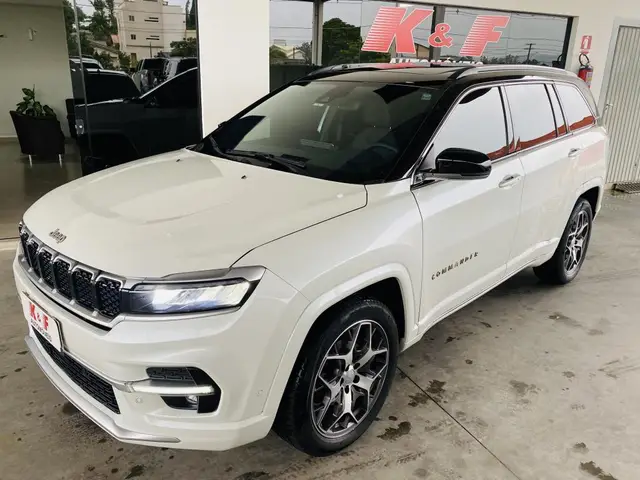 Carro Jeep Commander 2023 Overland 1.3 T270