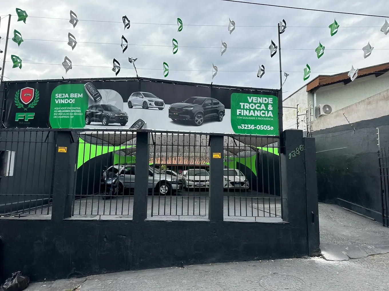 Fachada da loja Veículos à venda em FF VEICULOS - Campinas - SP | Mobiauto