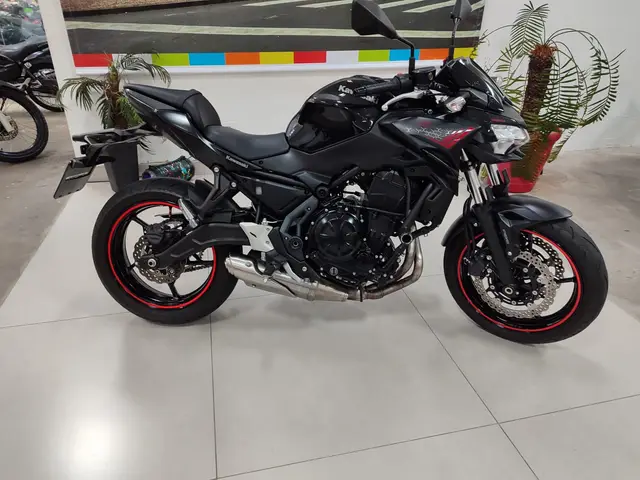 Carro Kawasaki Z 650 2021 (ABS)
