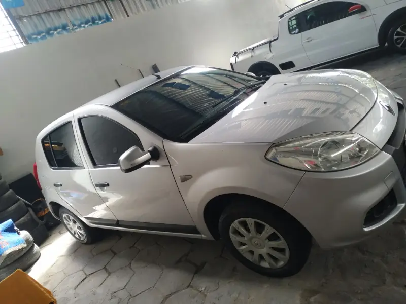 Renault Sandero Expression 1.0 16V (flex)
