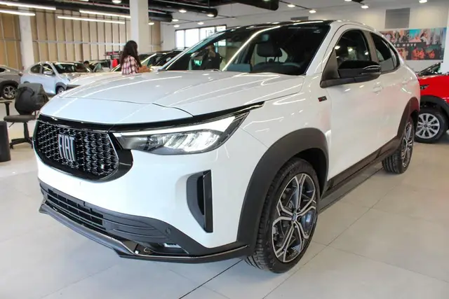 Carro Fiat Fastback 2025 Limited Edition