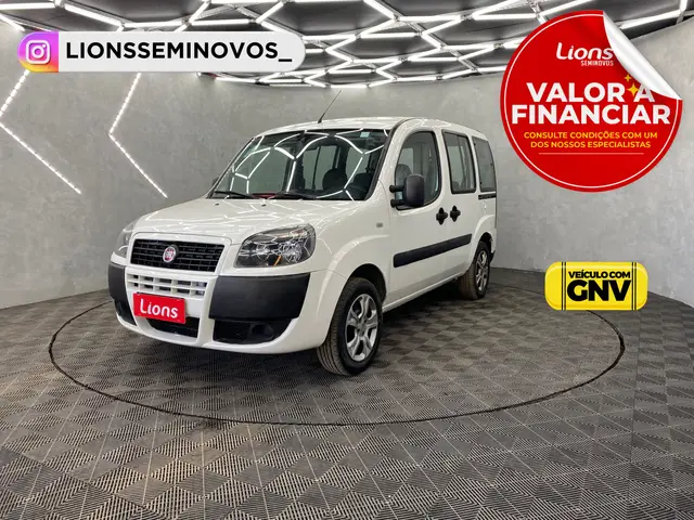 Carro Fiat Doblò 2020 Essence 1.8 16V (Flex)