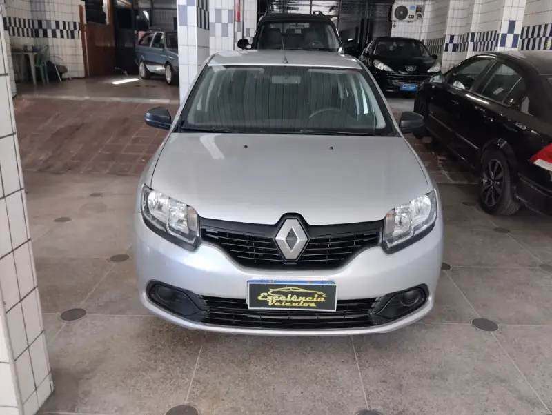 Renault Logan Authentique 1.0 12V SCe (Flex)