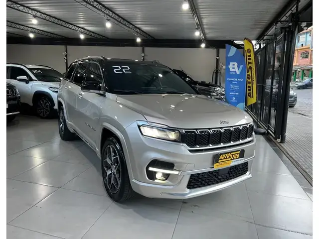 Carro Jeep Commander 2022 Overland T270 Flex (Aut)