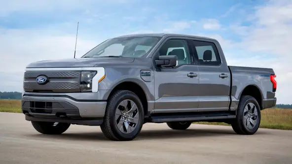 Patentes vazadas mostram sistema que pode trazer tela projetora a Ford F-150 Lightning