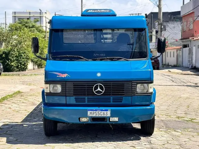 Caminhão Mercedes-Benz 710 2004 710/710 Plus