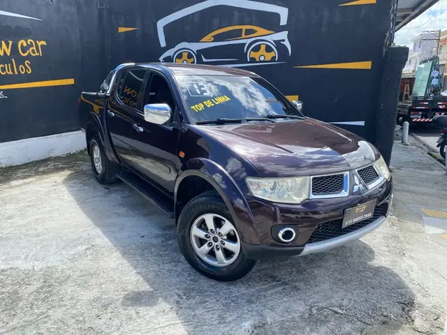 Carro Mitsubishi L200 Triton Sport 2013 3.2 DI-D 4x4 (Aut)