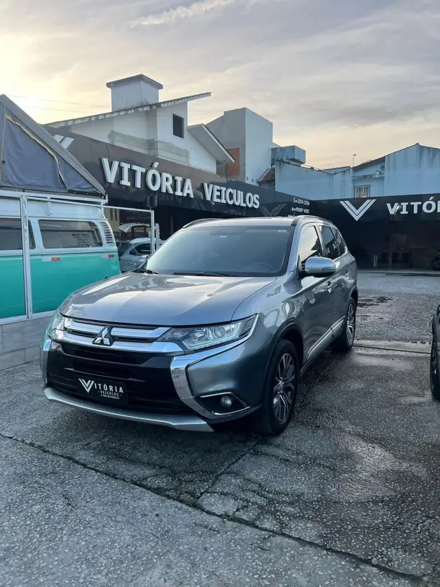 Carro Mitsubishi Outlander 2016 GT 4WD 3.0 V6 (Aut)