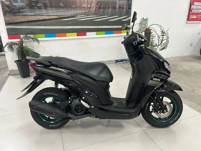 Carro Yamaha Fluo 2023 ABS