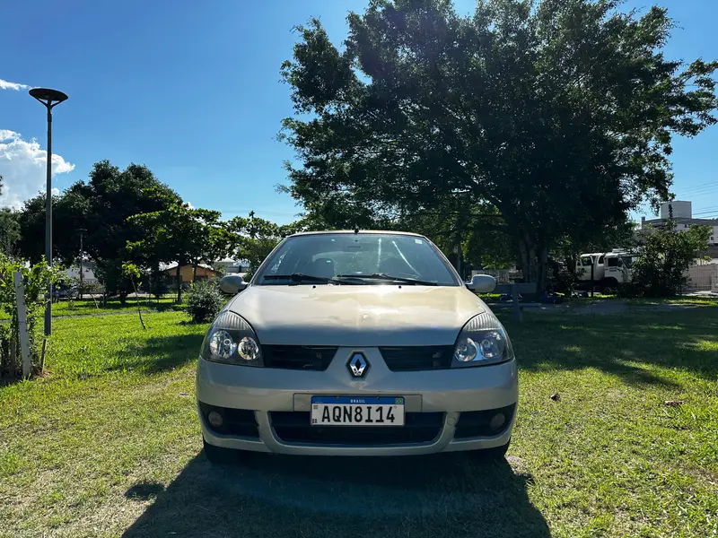 Renault Clio Sedan Privilége 1.6 16V (flex)
