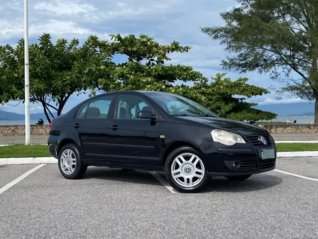 Carro Volkswagen Polo Sedan 2008 1.6 8V (Flex)
