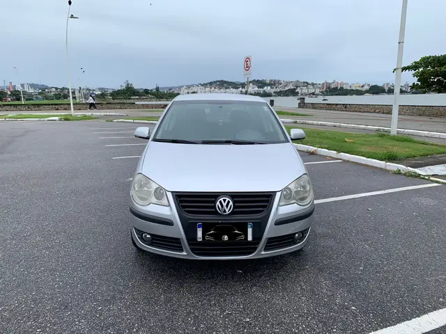 Carro Volkswagen Polo Sedan 2010 1.6 8V (Flex)